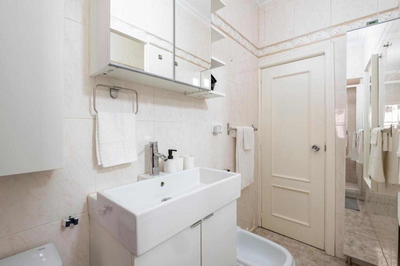 Madrid Center Room Private 7 Minutes Or 4 Metro Stops المظهر الخارجي الصورة
